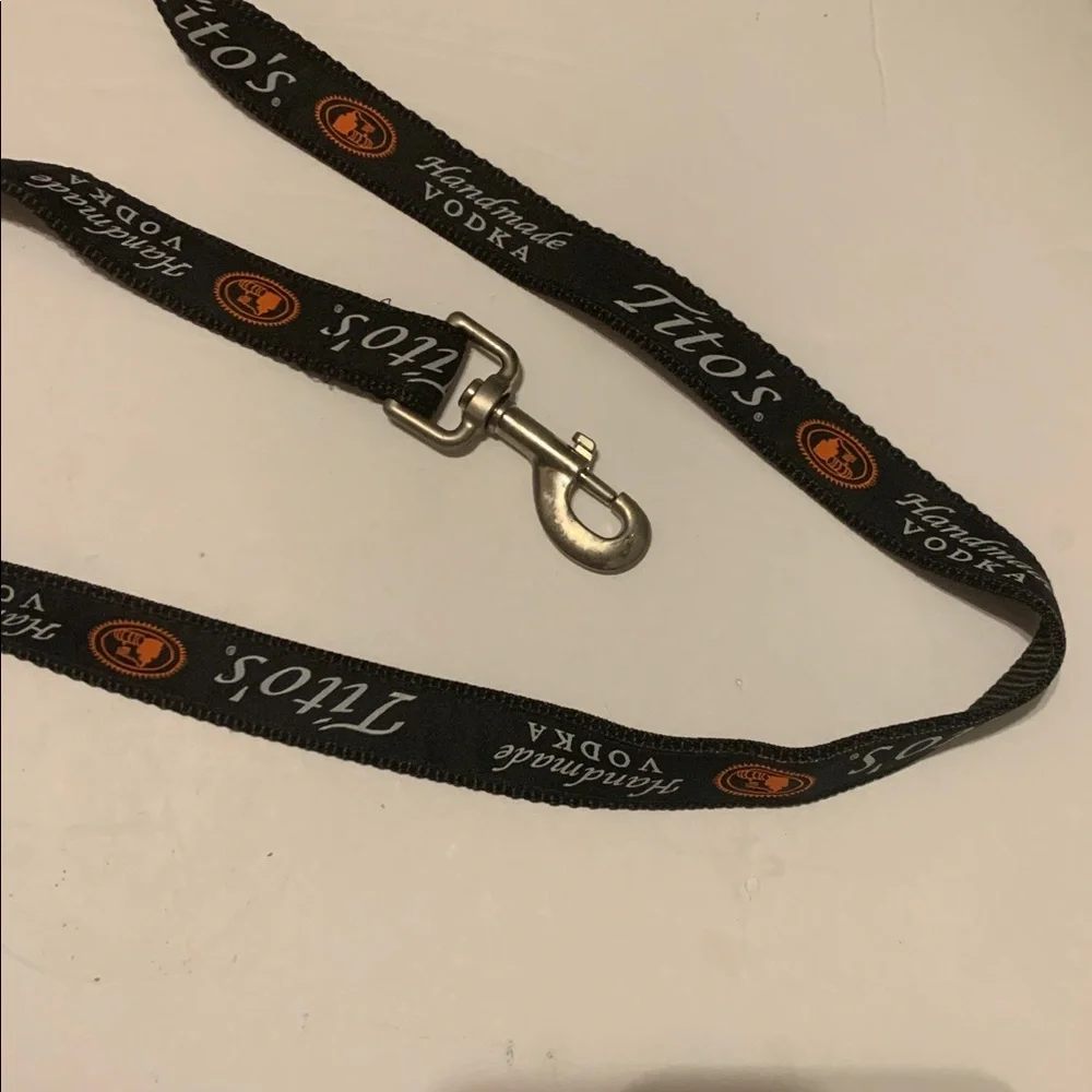 Tito’s handmade vodka dog leash